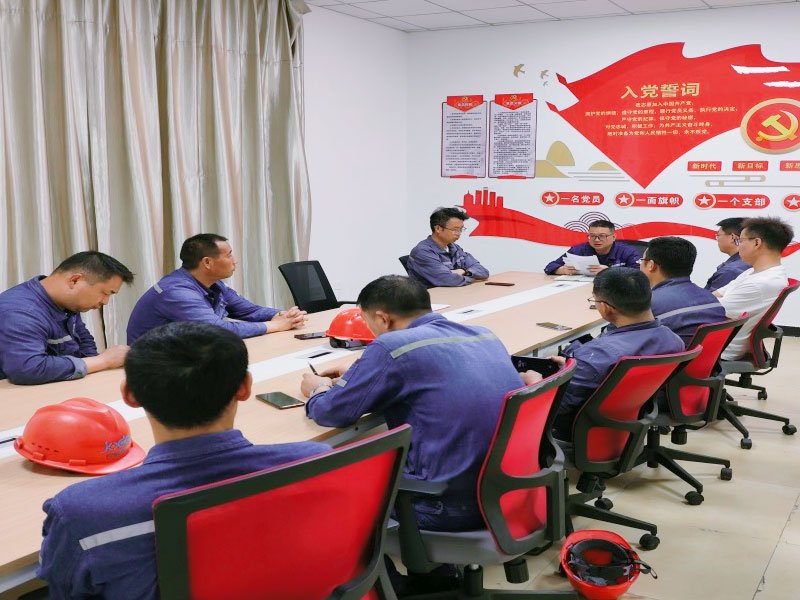 122cc太阳集成游戏新材工会第二次会员代表大会胜利举行